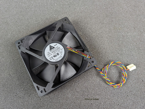 Fujitsu Siemens Celsius M440 M450 Econel 200 S2 Case Fan V26815-B116-V59
