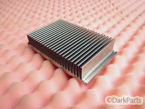 Dell PowerEdge 1750 Heatsink Y0001 PE1750