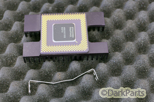 Intel SL2TU Embedded Pentium 100MHz SPGA with Heatsink & Clip