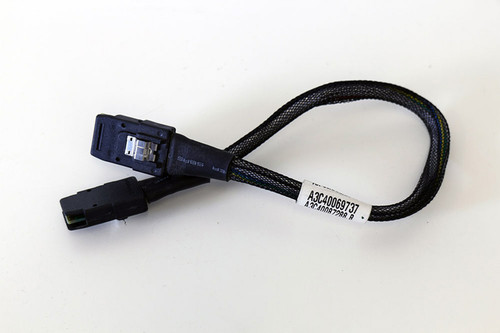 Fujitsu A3C40069737 T26139-Y3963-V101 SAS Cable TX200 S5 TX150 S7