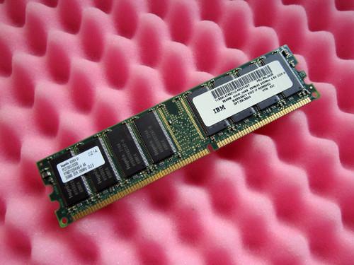 Hynix HYMD132645A8-H AA 256MB PC2100U-25330 DDR-RAM CL2.5