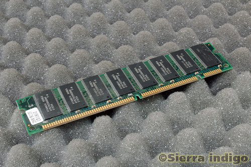 UT010810Z 256MB PC133 Memory RAM