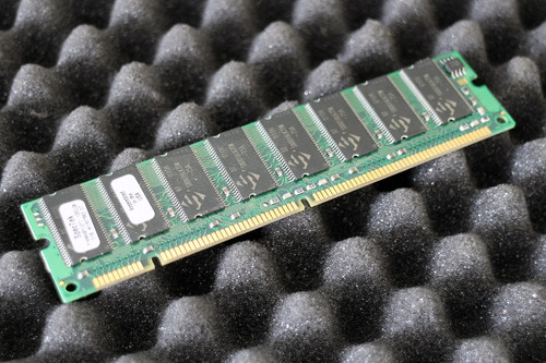 SpecTek P16M648YLEF7-133CL3A Memory RAM