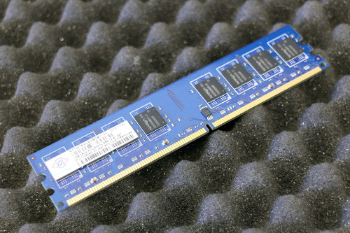 Nanya NT1GT64U8HB0BY-3C PC2-5300U-555-12-E1 1GB Memory RAM