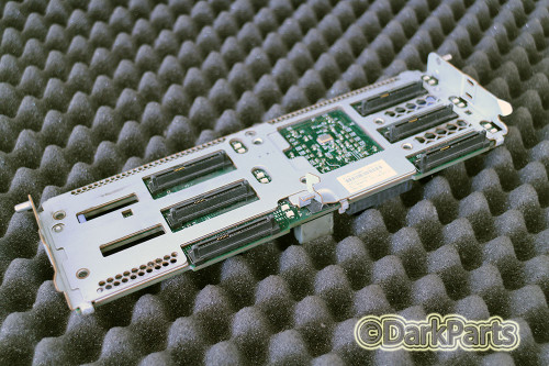 IBM System x3650 SAS Drive Backplane Board FRU 41Y8732 39M6890