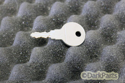 Fujitsu Siemens Chassis Case Key S889