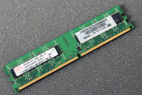 Hynix HYMP512U64CP8-S6 PC2-6400U-666-12 1GB Memory RAM