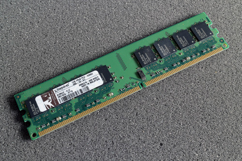 Kingston KU8622-ELG 1GB PC2-5300U DDR2-667MHz Memory RAM