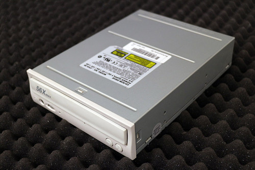 Artec Ultima CHA-56 Beige IDE CD-ROM Disk Drive