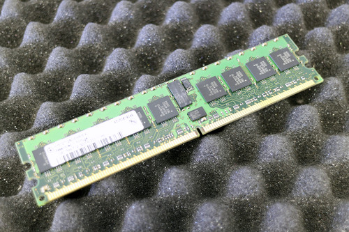 Infineon HYS72T128000HR-5-A PC2-3200R-333-11-H0 1GB Server Memory RAM