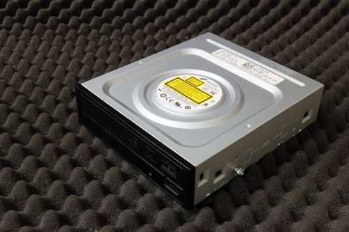 Dell 7YNX2 07YNX2 GHA2N SATA DVD-RW Disk Drive