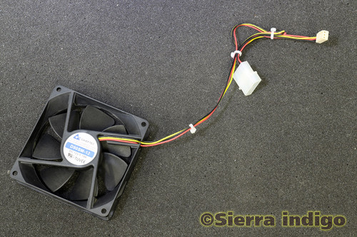 Chieftec D90SM-12 92x92x25mm Case Fan DC12v 0.19A Molex & 3-Pin Powered