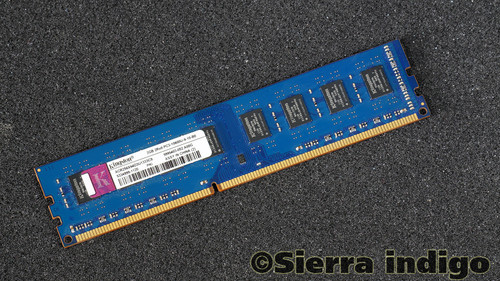 Kingston ACR256X64D3U13C9G PC3-10600U-9-10-A0 2GB Memory RAM DDR3-1333MHz