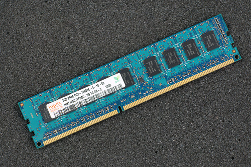 Hynix HMT125U7TFR8C-H9 PC3-10600E-9-10-E0 2GB ECC Server Memory RAM