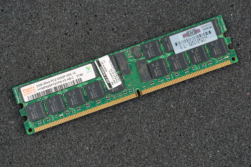 Hynix HYMP525P72CP4-Y5 PC2-5300P-555-12 2GB Server Memory RAM