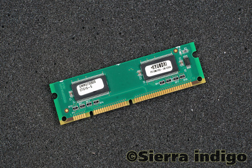 Hyundai GMMS732820 Cisco 15-2850-01 32MB EDO DIMM Memory