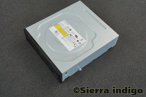 Dell 32DXV 032DXV SATA DVD-ROM Disk Drive DH-16D6SH