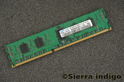 Samsung M393B2873DZ1-CF8 PC3-8500R-07-10-A0-P0 1GB Server Memory RAM