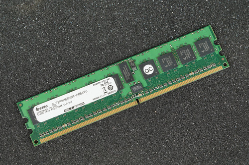 SL72P8M64M8M-A05AYU Stec 512MB PC2-3200R Server Memory RAM
