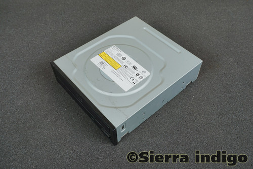 XRJRR 0XRJRR Dell Philips DH-16D5S SATA DVD-ROM Disk Drive