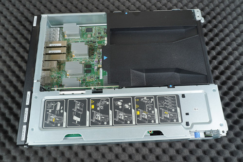 111-02493 NetApp FAS8200 Storage Controller with 110-00401