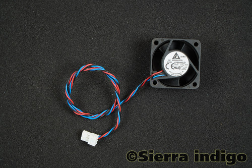 Delta EFB0405LD-T6VD 40mm x 20mm DC12V 0.16A an 3-Pin -3-Wire