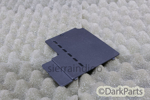Fujitsu Siemens Amilo Pro V1000 Laptop Memory RAM Cover Door APCY254E100