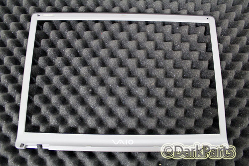 Sony Vaio PCG-6C1M VGN-S1XP Laptop LCD Screen Cover Bezel 13.3" 4-683-217