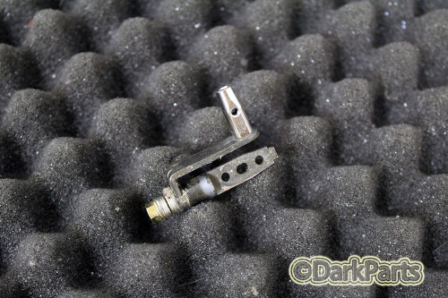 RM CY25 Laptop Right Hinge