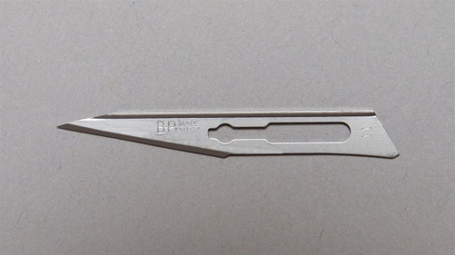 Aspen Surgical/Bard-Parker SafetyLock Rib-Back Carbon Steel Surgical Blades