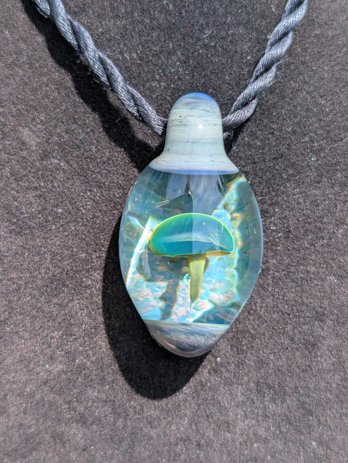 moon magic - Boro Glass Mushroom Pendant 