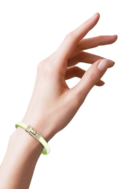 Women's 10 mm Light Cucumber Green Flat Leather Bracelet
