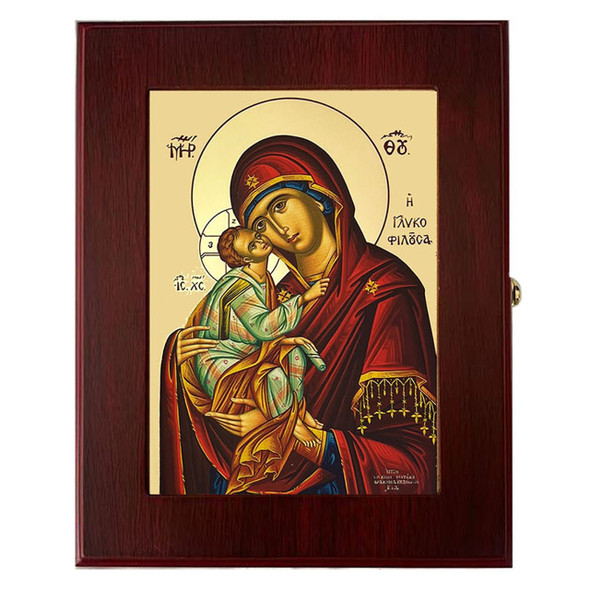 Wooden Icon Box, Sweet Kissing. Perfect for holding keepsakes, jewelry, and precious mementos. Makes a wonderful presentation box for gift giving.