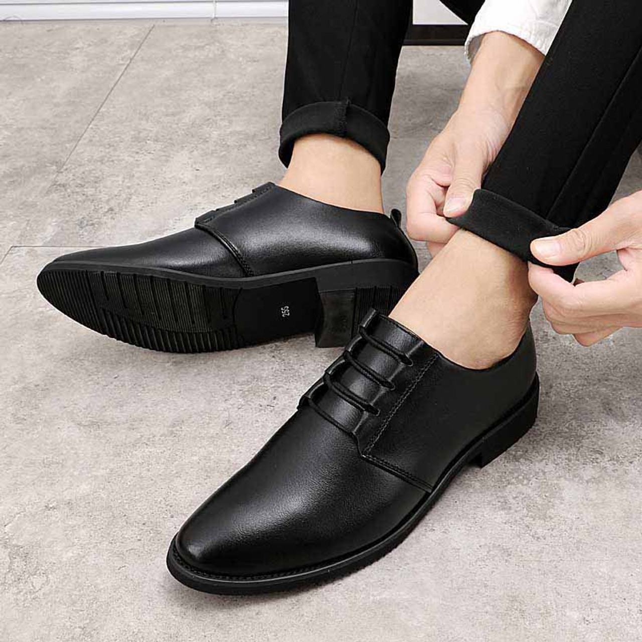 Black simple plain urban leather dress shoe | Mens dress shoes online ...