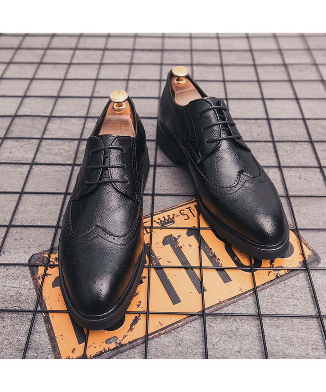 Black retro brogue leather derby dress shoe | Mens dress shoes online ...