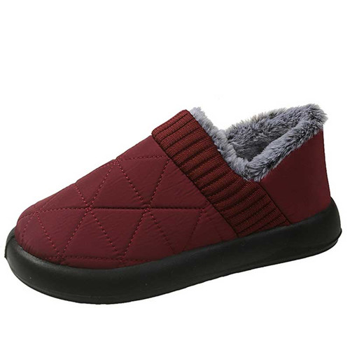 Women's red triangle pattern winter slip on shoe 01