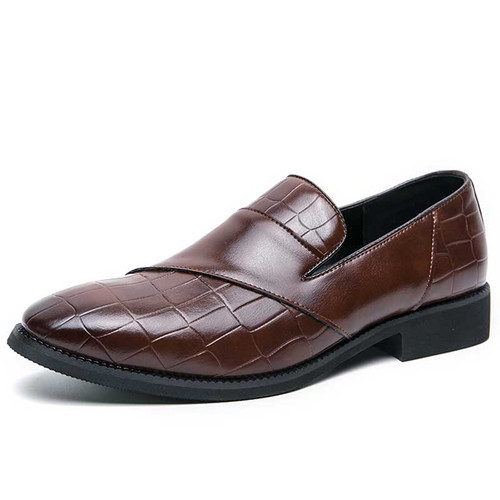 Men's brownb retro panel accents croc skin pattern slip on dress shoe 01
