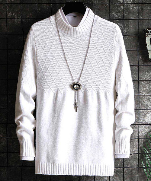 Men's white rhombus pattern pull over sweater in plain