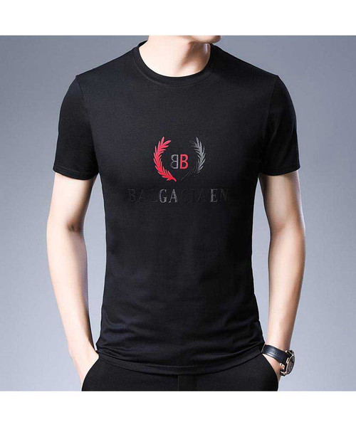 Men's black pattern print on chest short sleeve t-shirt 01