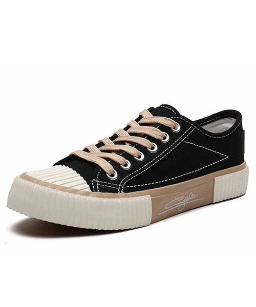 Women's black signature print lace up canvas shoe sneaker 01