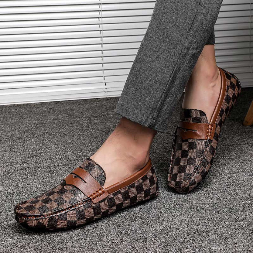 Burberry Leather Check-pattern Slippers in Brown for Men Mens Shoes Slip-on shoes Slippers 