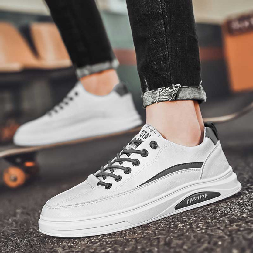 White casual label print lace style shoe sneaker | Mens sneakers shoes ...