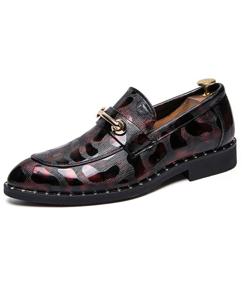 Red camo pattern metal buckle slip on dress shoe 01