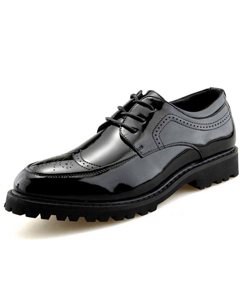 Black brogue patent leather derby dress shoe 01