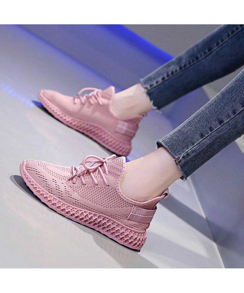 Pink textured flyknit casual shoe 