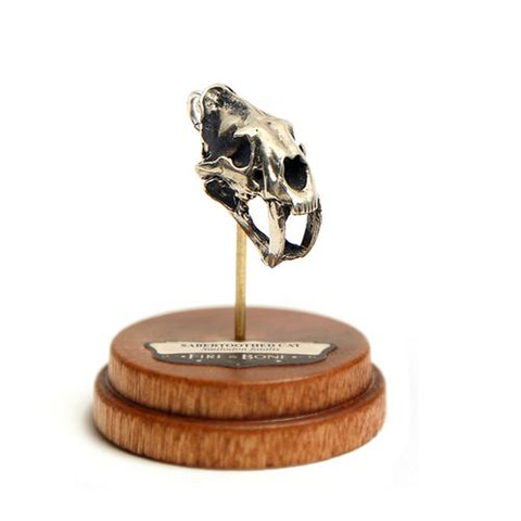 Saber-toothed Cat Pendant - Base