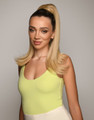 Woman wearing The Feme Ponytail Retro