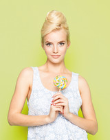 The Feme Collection - Swirl Bun