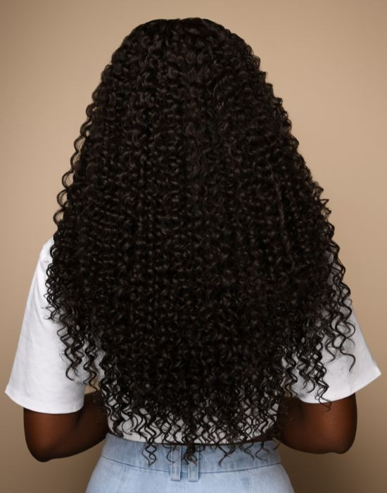 Feme Weave Deep Wave tight waves for the perfect curly look back view