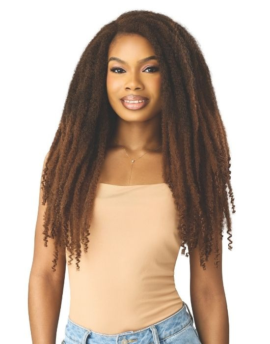 Woman wearing Outre X-Pression Twisted Up -  Swicy Afro Twist